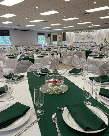 Beautiful Green and White Tablescape